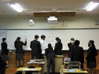 ２年英語　みんなで教え合って答えを導いて