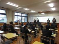 ２年国語　感覚を磨きながら学習しています